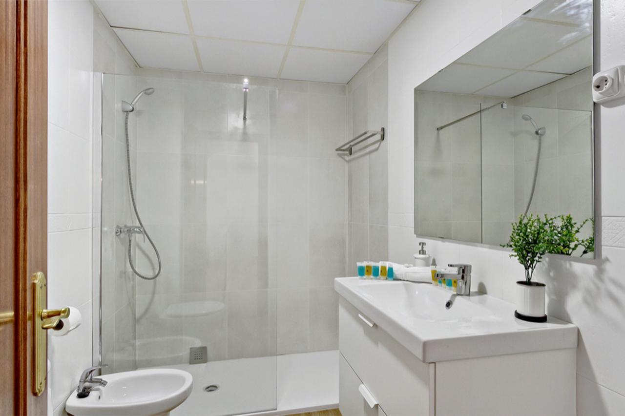 Апартаменти Del Parque Flats - Ollerias 3 Малага Екстер'єр фото