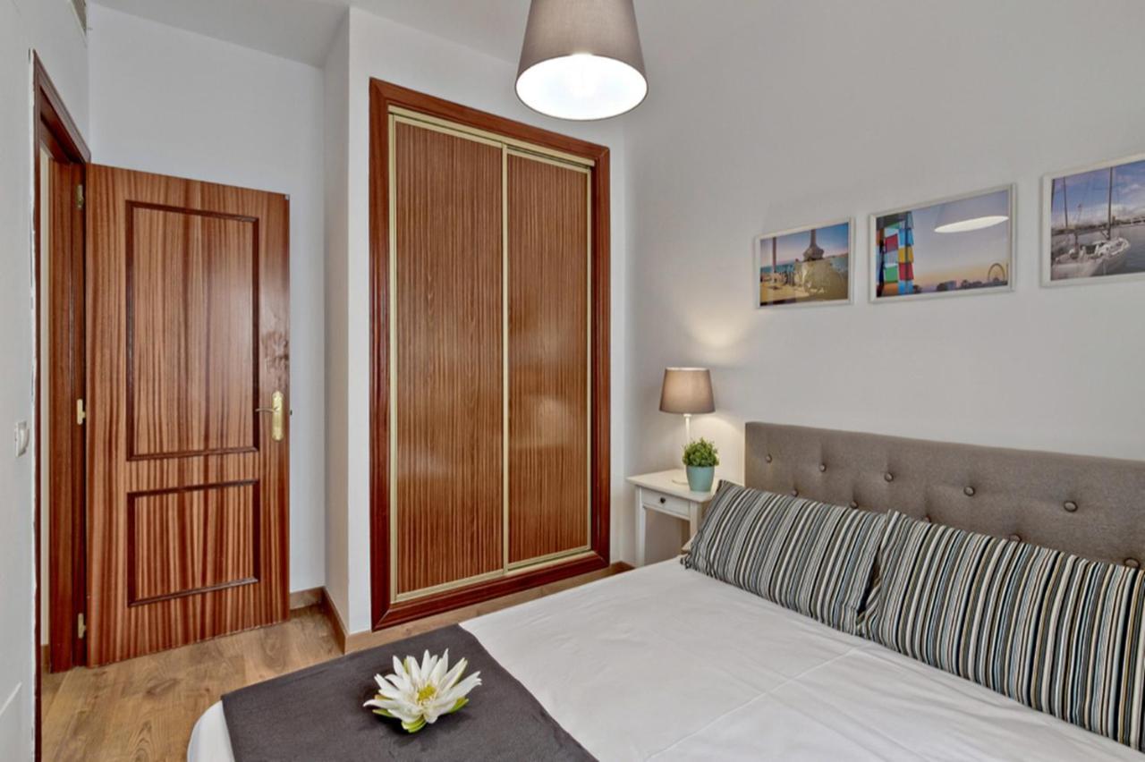Апартаменти Del Parque Flats - Ollerias 3 Малага Екстер'єр фото